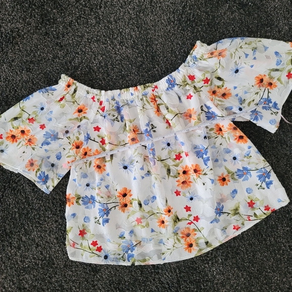 Dynamite off-the-shoulder white floral crop top XS - Picture 7 of 9